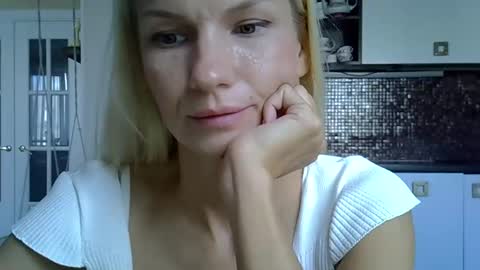 Snapshot of viki_loun5 chatting on October 7, 11:17 am viki_loun5 online show from October 7, 11:17 am