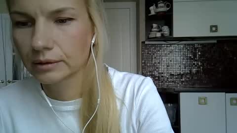 Snapshot of viki_loun5 chatting on September 26, 9:06 am viki_loun5 online show from September 26, 9:06 am