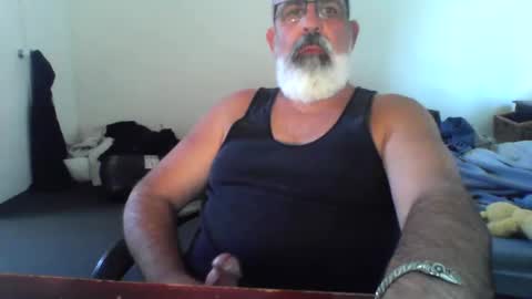 Snapshot of viking666aaa chatting on December 8, 3:29 am Viking666 here to play not to pay ladies online show from December 8, 3:29 am