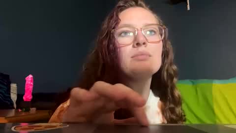 vikingandvixen44 online show from October 7, 1:23 am