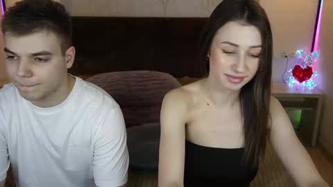 vikki and george online show from October 6, 9:21 pm