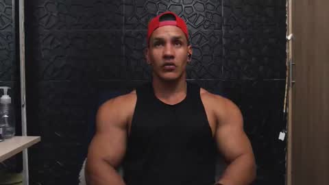 Snapshot of viktorherrera chatting on October 10, 7:41 pm Viktor Herrera online show from October 10, 7:41 pm