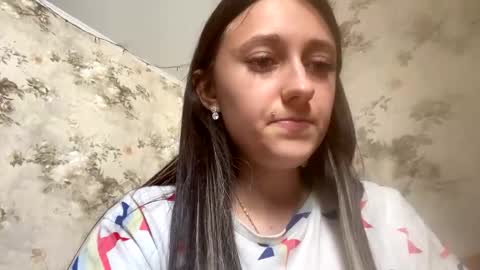 Snapshot of viktoria9898 chatting on September 23, 11:37 am Sweett online show from September 23, 11:37 am