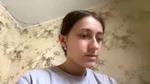Snapshot of viktoria9898 chatting on October 13, 6:26 am Sweett online show from October 13, 6:26 am