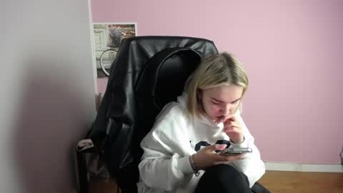 viktoria_lovely online show from March 27, 8:26 am