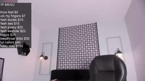 Victoria online show from April 15, 11:05 pm