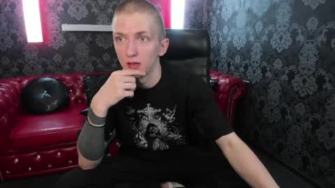 Vince Dice  online show from April 10, 8:02 pm