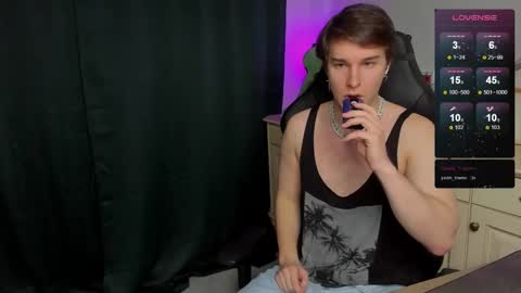 Vincent Strong online show from October 18, 8:07 am