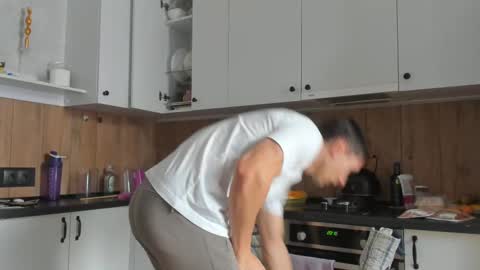 Vincent.  uncut 18cm online show from February 14, 7:59 am