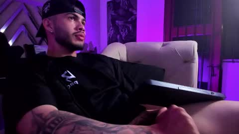 Vincent online show from January 15, 5:05 am