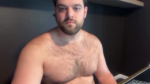 Vinfaro27 online show from November 5, 9:06 pm