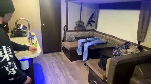 Sanji online show from December 6, 6:20 am