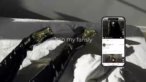 Diva Silvia online show from February 11, 3:49 pm