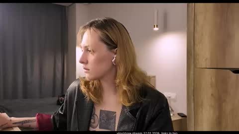 Diva Silvia online show from January 12, 6:48 pm