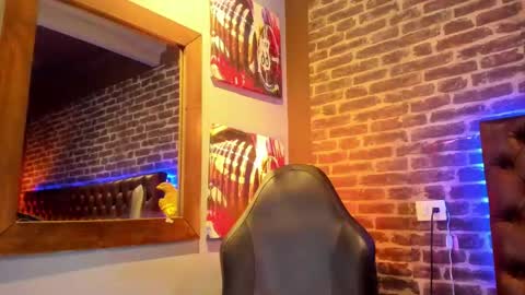 ---Vinzen--- online show from December 5, 5:28 am