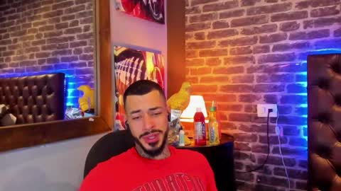 ---Vinzen--- online show from February 11, 4:49 am