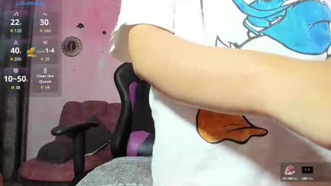 Snapshot of vio_let_ chatting on September 22, 9:13 am Daniela online show from September 22, 9:13 am
