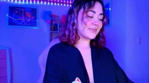 violet online show from November 23, 7:06 am