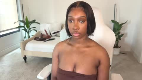 Fantasy Black Girl online show from February 11, 8:20 pm