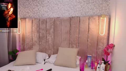 Snapshot of violet_606 chatting on September 16, 8:01 pm Violeta online show from September 16, 8:01 pm