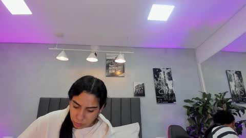 Violet and Myers online show from November 19, 11:31 am