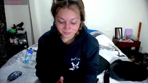  Violet  online show from October 6, 3:08 pm