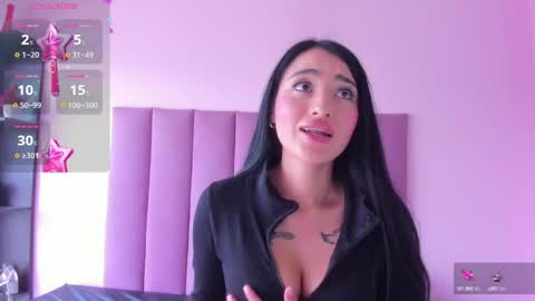 violet online show from October 16, 4:39 pm