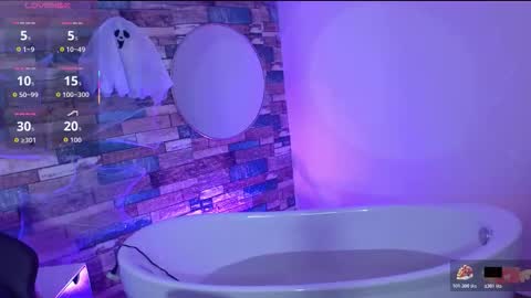 Snapshot of violet_tay1 chatting on October 17, 1:04 pm violet_tay1 online show from October 17, 1:04 pm
