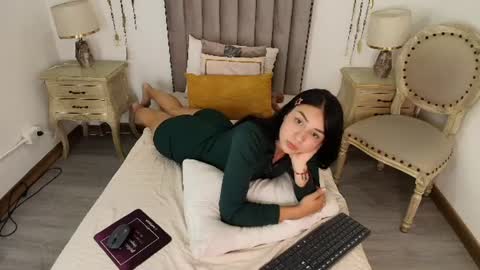 violeta_gomez_5 online show from July 3, 3:44 am