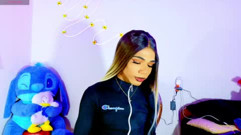 violeta_m_ online show from May 15, 5:49 am