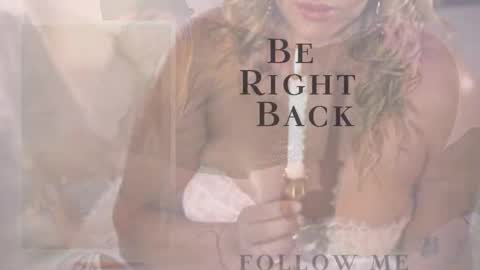 Snapshot of violeta_medina chatting on October 18, 2:43 pm violeta_medina online show from October 18, 2:43 pm