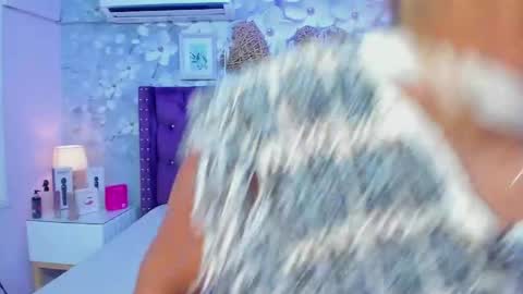 violeta_medina online show from April 18, 3:08 am