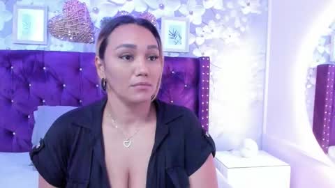 Snapshot of violeta_medina chatting on September 11, 11:11 am violeta_medina online show from September 11, 11:11 am