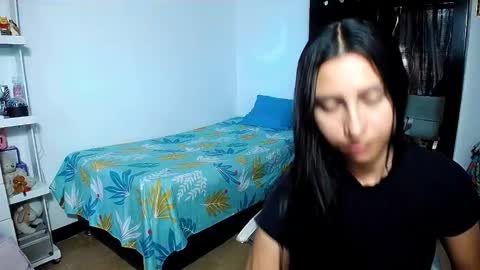 violeta_rouses online show from February 5, 5:05 pm