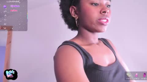 violeta_ruiz_ online show from October 2, 9:35 pm