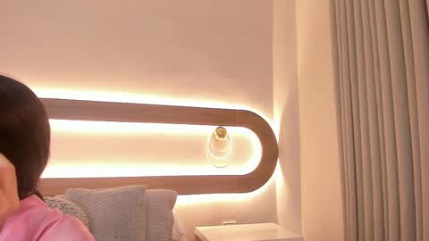 Violeta Sum online show from April 17, 12:29 pm