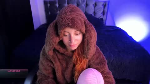 Violeta  Help me reach 150 thumbs up    online show from February 24, 4:59 am