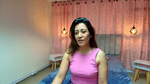 Snapshot of violetascott_ chatting on October 6, 1:07 pm VIOLETA online show from October 6, 1:07 pm