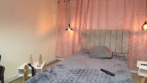 Snapshot of violetascott_ chatting on February 20, 12:47 pm VIOLETA online show from February 20, 12:47 pm