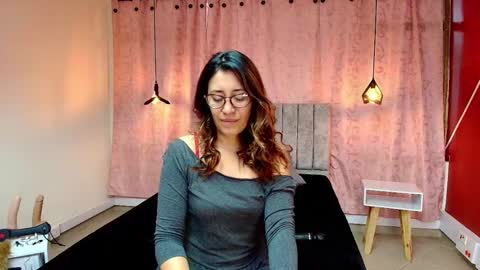 Snapshot of violetascott_ chatting on March 10, 1:54 pm VIOLETA online show from March 10, 1:54 pm