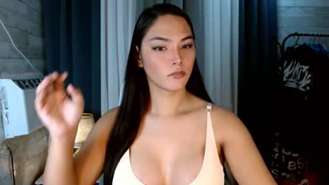 violet online show from October 26, 3:18 am