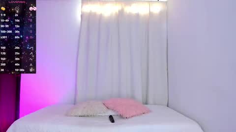 Snapshot of violetasotter chatting on September 23, 12:43 pm Violeta online show from September 23, 12:43 pm