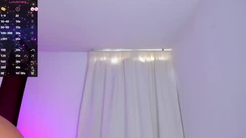 Snapshot of violetasotter chatting on October 4, 12:36 pm Violeta online show from October 4, 12:36 pm