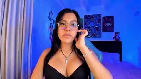 Violet online show from September 17, 3:32 am