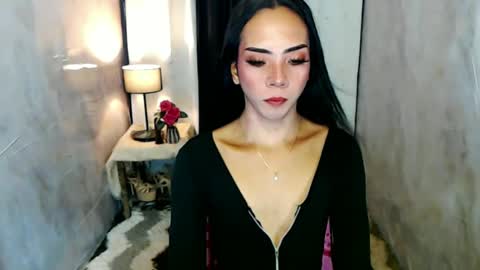 Snapshot of violeterection chatting on January 28, 7:43 am JUVY online show from January 28, 7:43 am