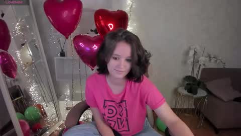 Snapshot of violetferguson chatting on October 11, 10:53 am Violet online show from October 11, 10:53 am