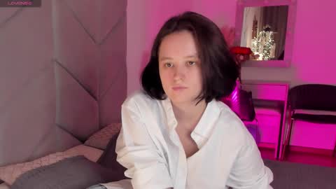 Snapshot of violetferguson chatting on October 9, 10:32 am Violet online show from October 9, 10:32 am