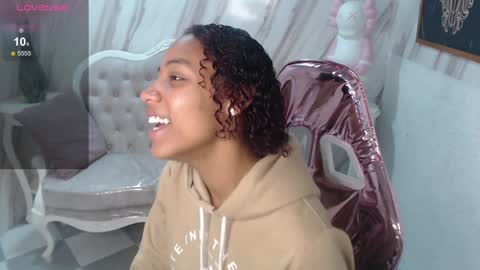 Snapshot of violeth_b chatting on January 8, 12:37 pm violeth_b online show from January 8, 12:37 pm