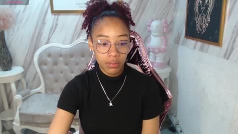 Snapshot of violeth_b chatting on January 17, 12:42 pm violeth_b online show from January 17, 12:42 pm