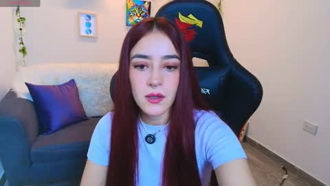 violeth_rosse_ online show from April 21, 1:20 am